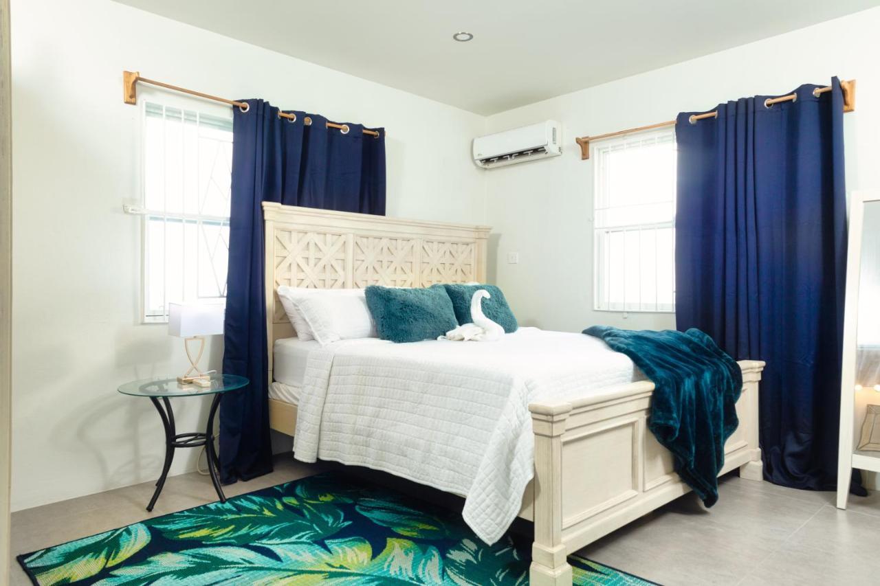 La Vue De Basseterre Apartments - Luxury In Bird Rock Eksteriør bilde